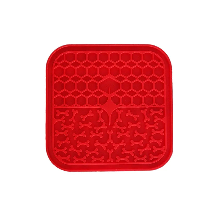 New Silicone Pet Licking Mats for Dogs Slow Feeder Dog Bowl with Suction Dog Lick Pad Slow Feeding Pet Supplies Plus Size20*20CM | Sorpresa
